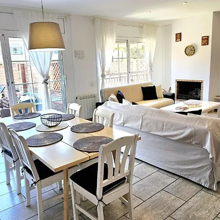 Casa Con Piscina En Costa Barcelona *