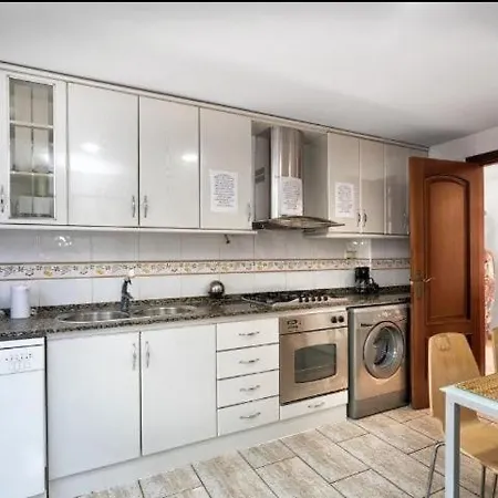 Casa Con Piscina En Costa Barcelona בית נופש